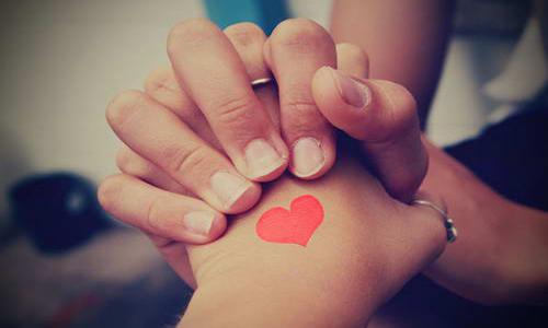 恋爱技巧：异地恋保持良好关系的聊天秘籍