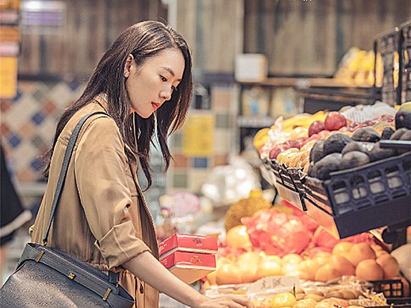 《三十而已》男人眼中的顾佳,真是完美太太吗? 《三十而已》男人眼中的顾佳,真是完美太太吗?