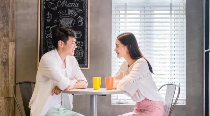 相亲后加了微信怎么聊天