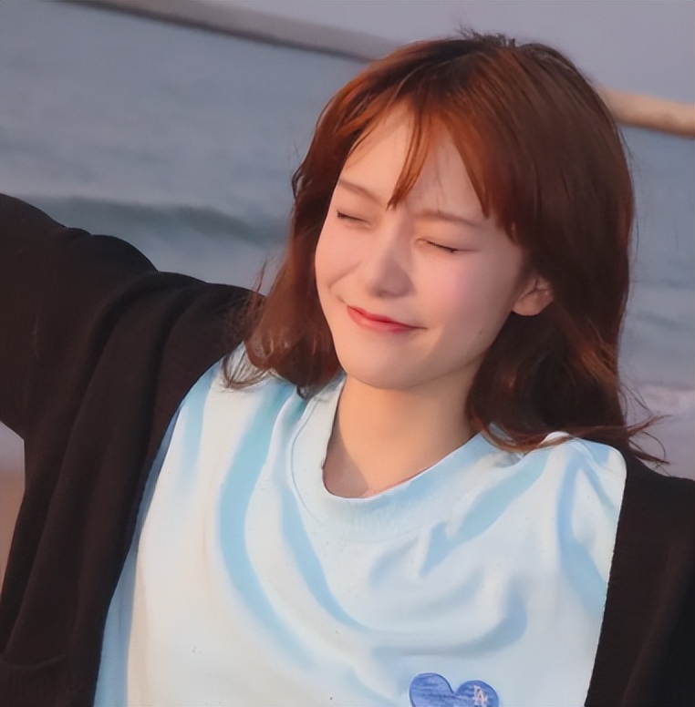 如何让女生主动找你聊天（要记住这八个原则）