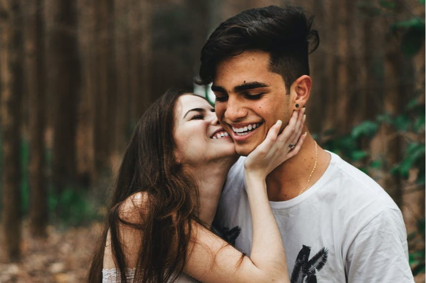 女生玩暧昧拖着不确定关系（搞懂4点避免当备胎）