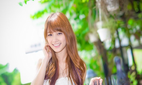 挽留女朋友感动哭的情话（哄住女朋友留下来的句子）