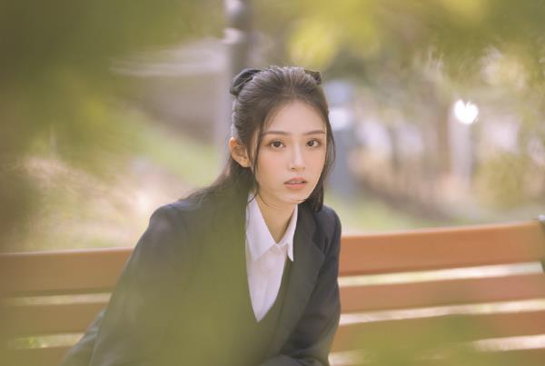 早恋的利与弊有哪些（一刀切只会适得其反）