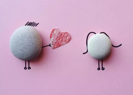 隔着屏幕生气了怎么哄女朋友（隔着屏幕哄的4个方法）