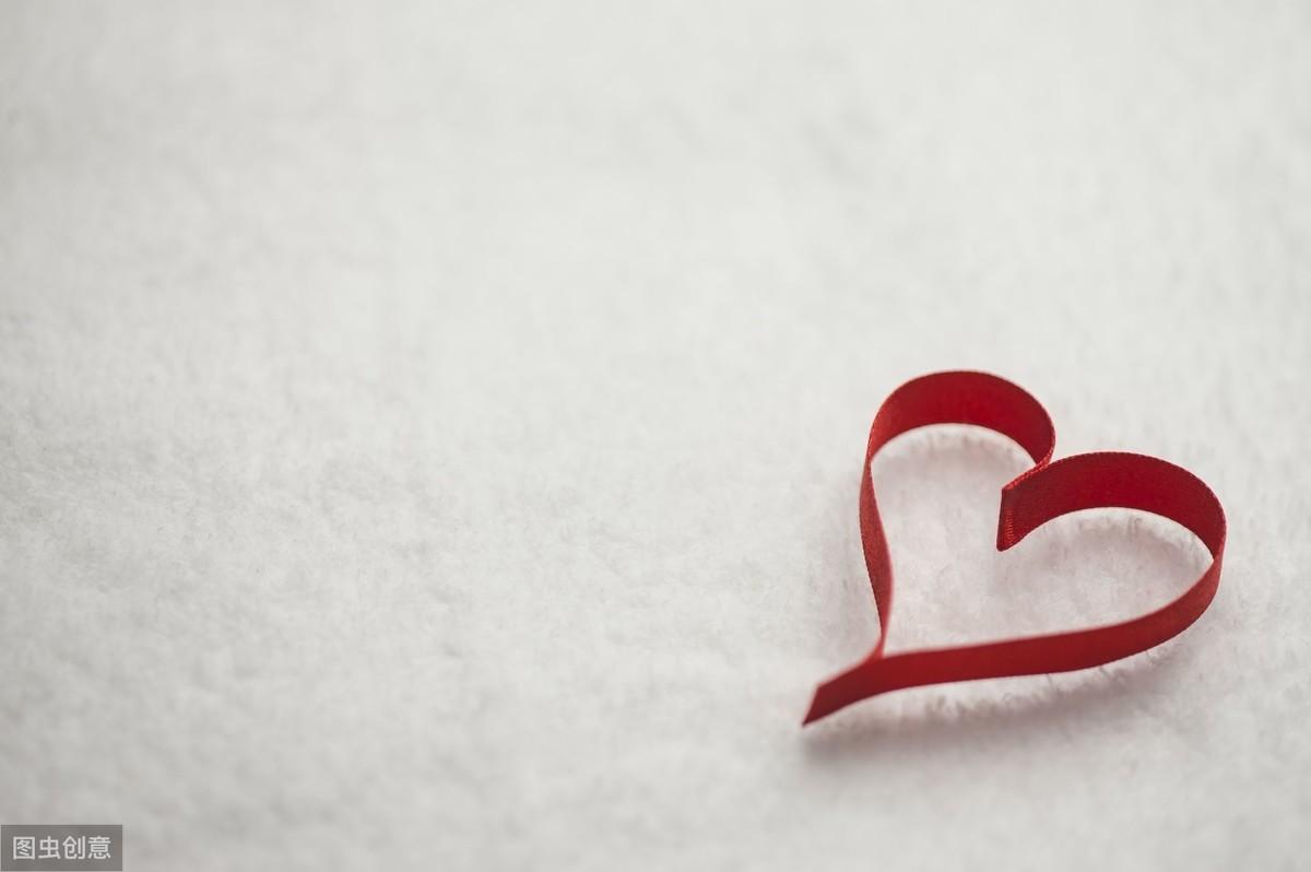 隔着屏幕生气了怎么哄女朋友（隔着屏幕哄的4个方法）