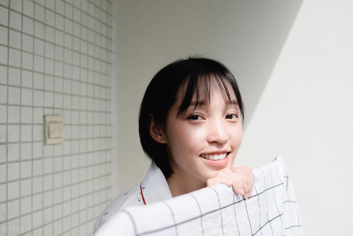 怎么幽默和女孩聊天（有公式可记操作简单）