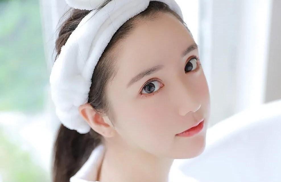 打电话和女孩聊天技巧（单身男生一定要学学）