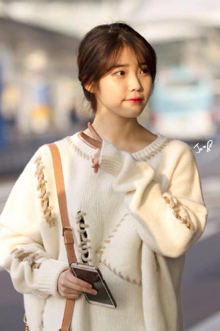 怎样跟暗恋的女生聊天（学会这样做让她主动爱上你）