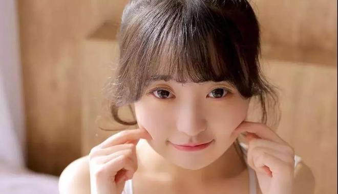 如何提升自己的撩妹技巧（学会这两招就行）