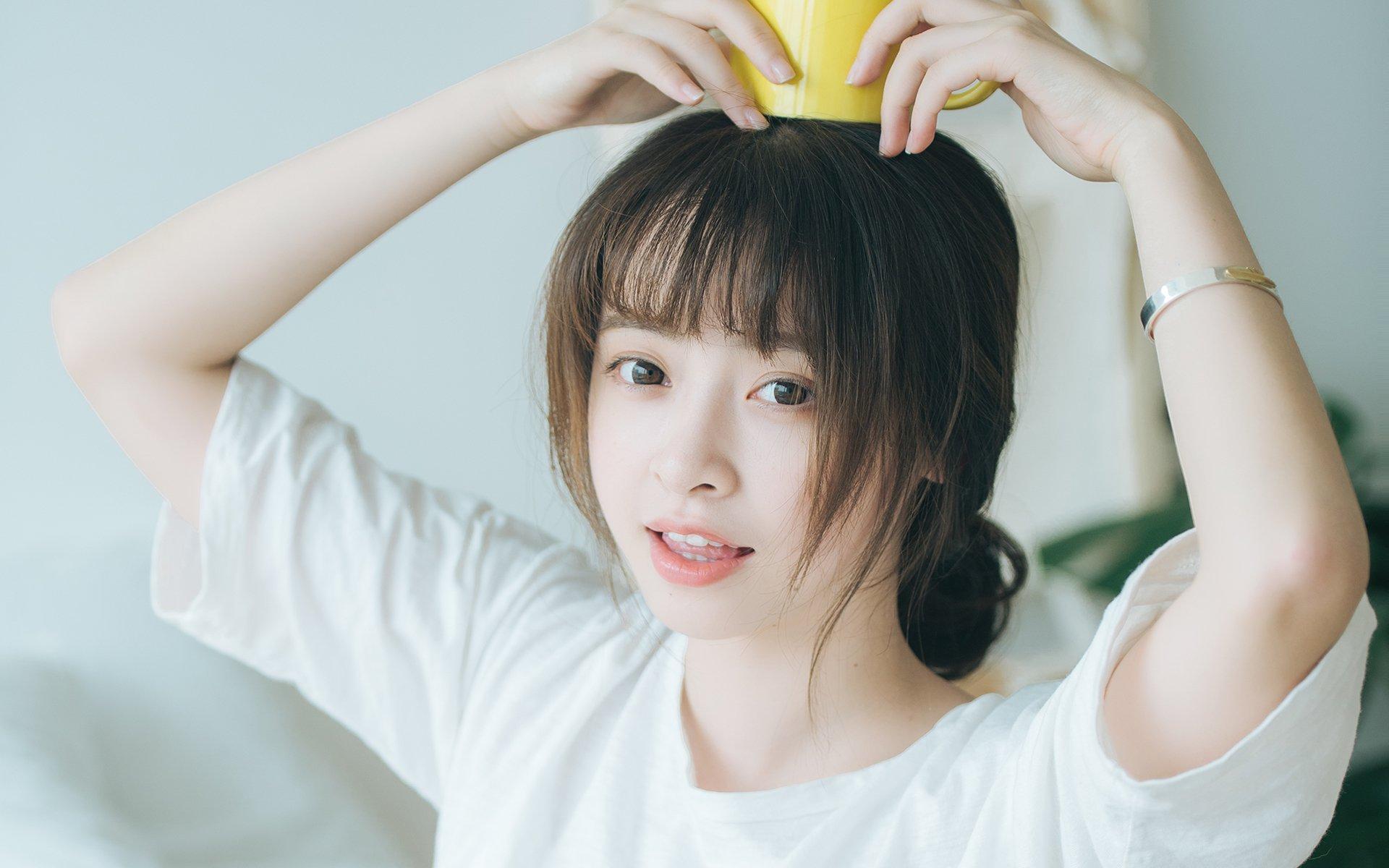 怎样聊天哄女孩子开心（四个幽默聊天套路）