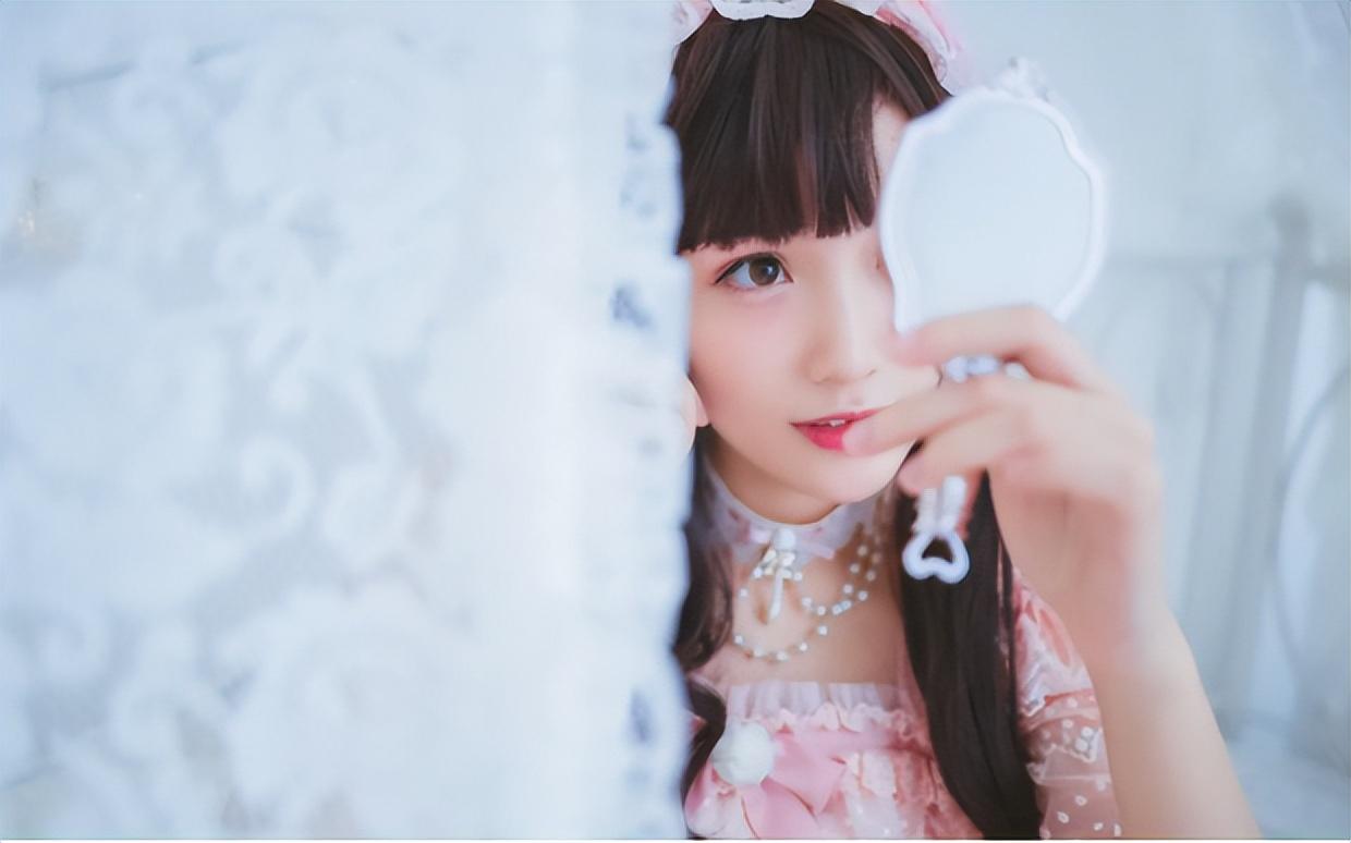 和女生怎么聊天能吸引她的心（掌握这些聊天技巧）