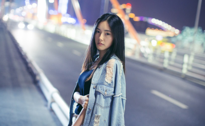 追喜欢的女生不知道聊什么（这3个技巧很实用）