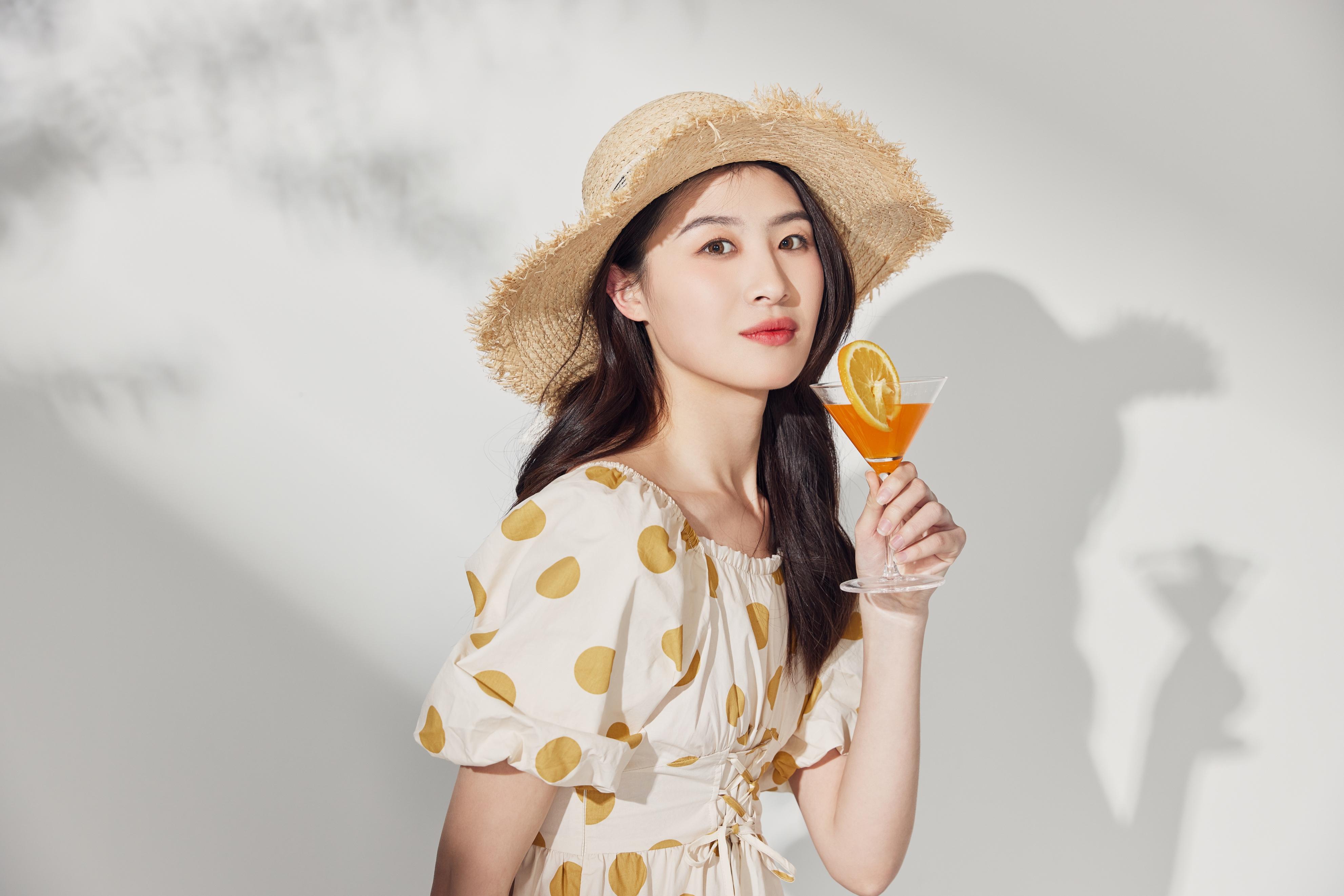 怎样通过聊天和女生拉近关系（掌握好这三个阶段）