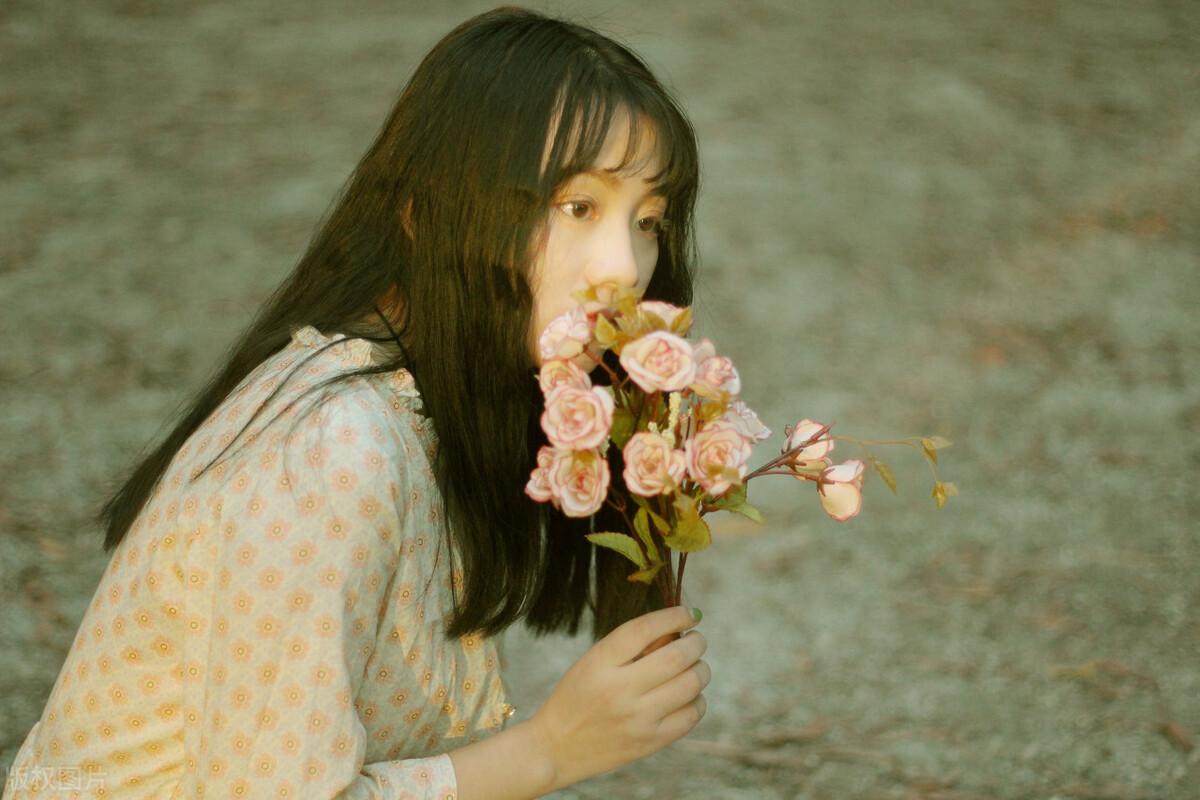 怎么成为女人喜欢的有趣男人（该怎样做一个幽默的男人）