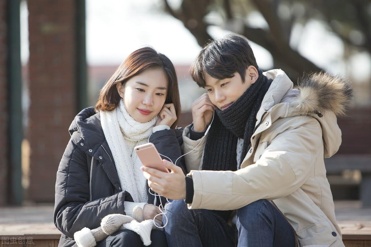 怎么说话才能讨女孩子喜欢（让女生对你产生好感的技巧）