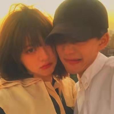 适合给对象留言的甜甜句子（给对象留言的情话短句）