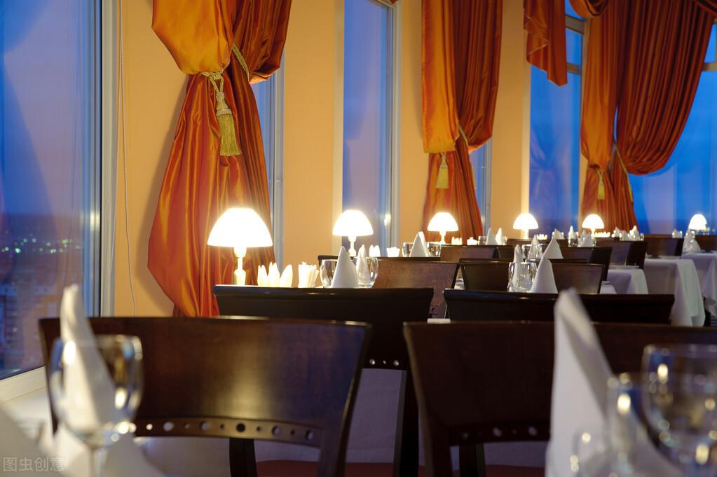 女神节和女朋友怎么过（请女神吃饭应该注意什么）