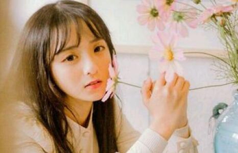 男生喜欢你的潜意识动作，女生们要清楚这些