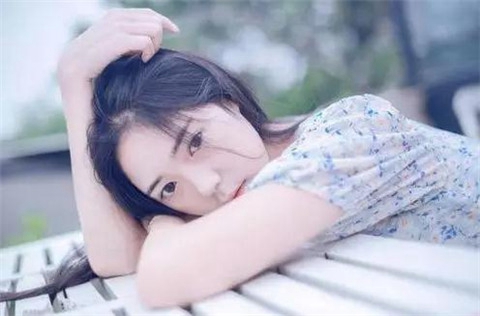 为什么漂亮的女生没谈过恋爱（这种女生是不是特别难追）