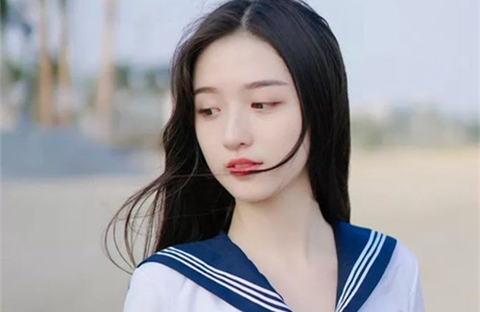 为什么漂亮的女生没谈过恋爱（这种女生是不是特别难追）