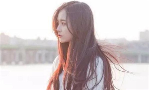 和女生聊什么话题能拉近关系（和女生拉近关系万能话题）